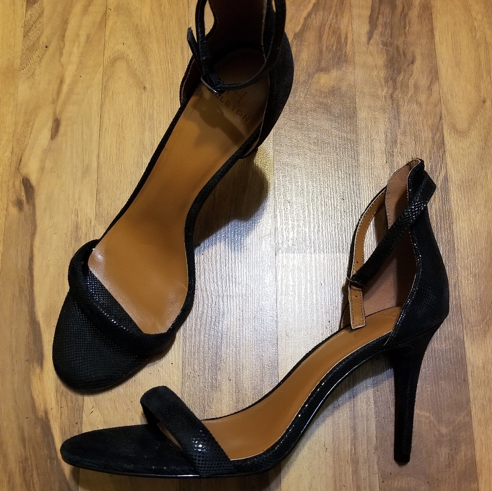 NWOB Halston Snakeskin Alison Heeled Sandals